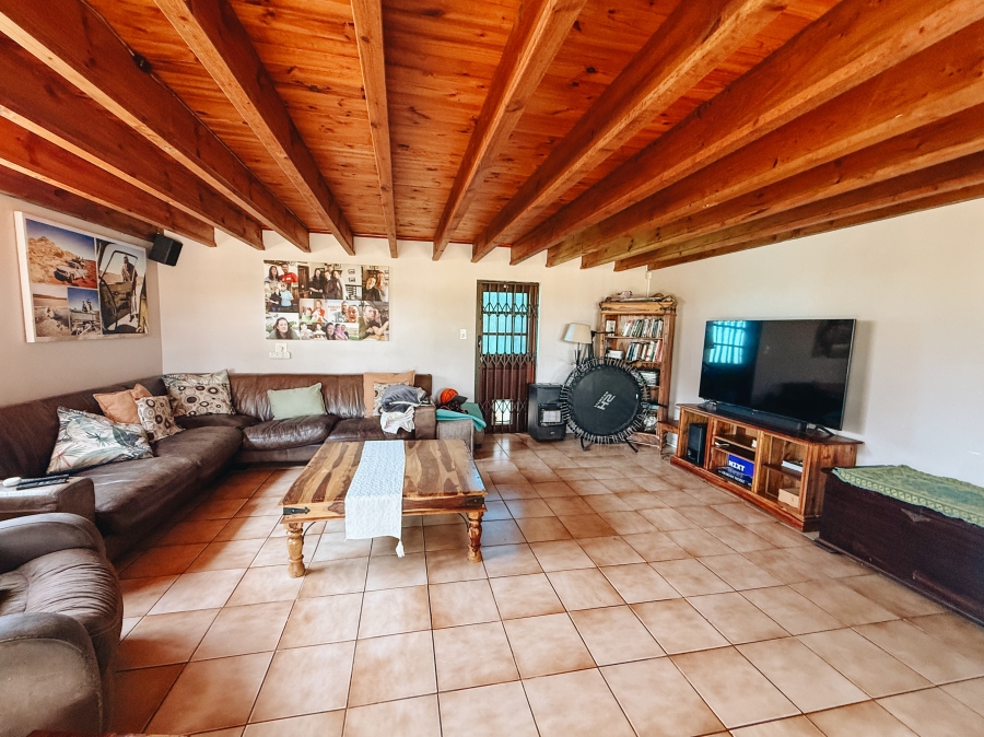 4 Bedroom Property for Sale in Aalwyndal Western Cape